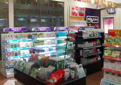 鄉(xiāng)鎮(zhèn)美妝店從備受冷落到開出奇跡之花！